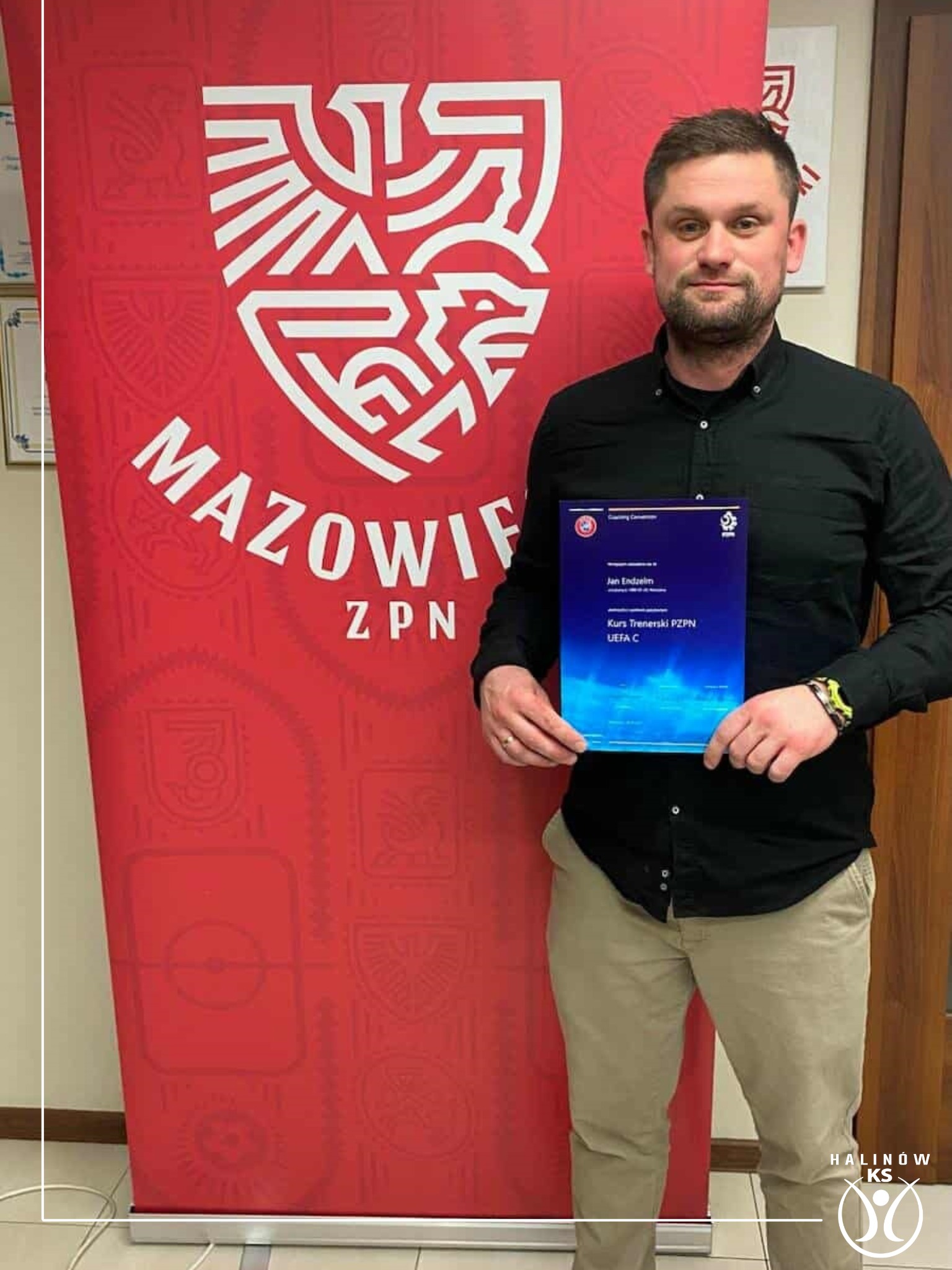 W miniony czwartek nasz trener Jan Endzelm z powodzeniem zakończył kurs UEFA C.